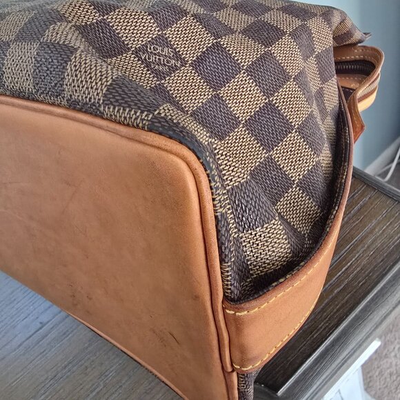 Columbine Limited Edition Louis Vuitton Damier Ebene Bag - Picture 9 of 16